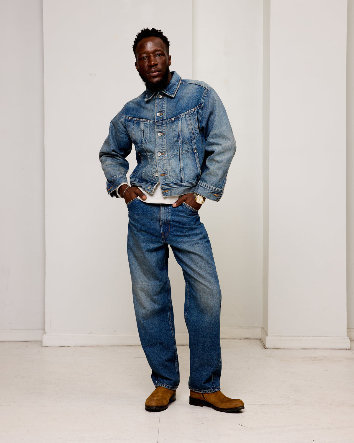 Twist Trucker Jacket: Washed Indigo