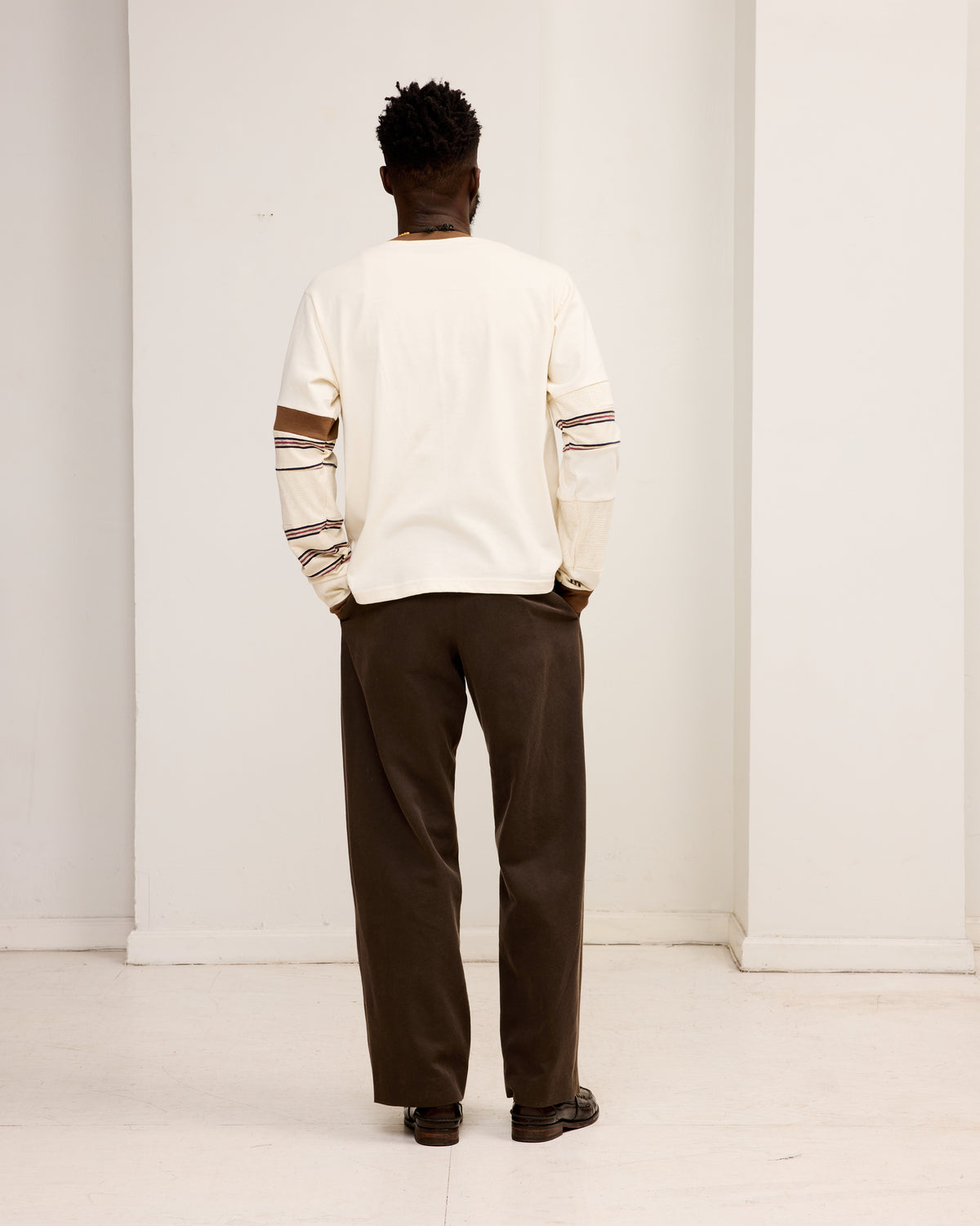 L/S Shirt: Paneled Sleeve