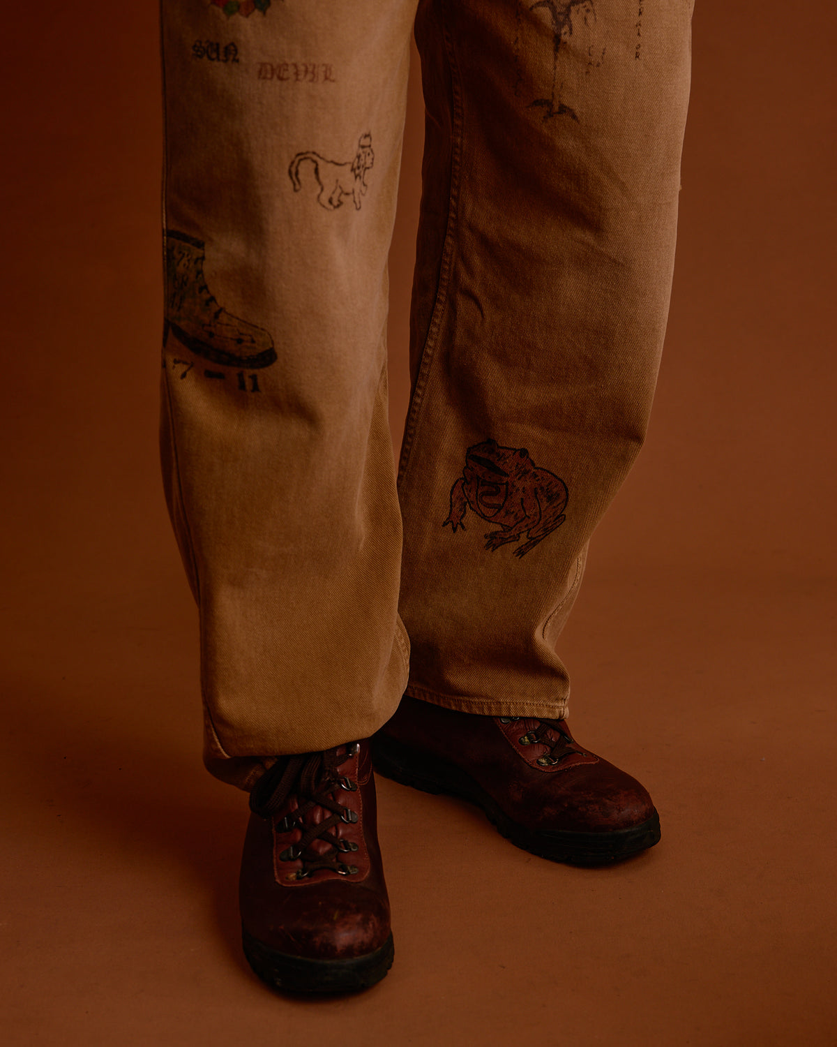 Twist Jeans: Hand Illustrated Washed Brown