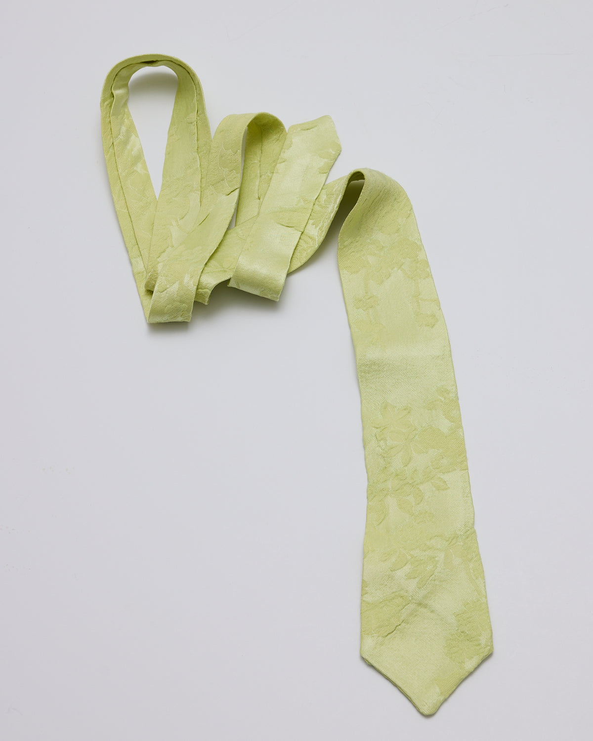 Wool Silk Floral Jacquard Tie: Vichyssoise